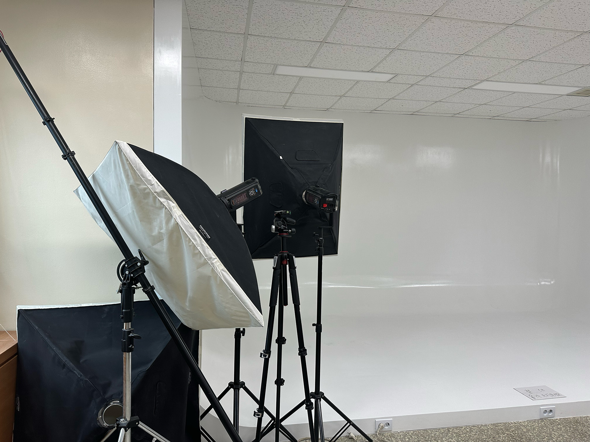 2023 #디자인학부 #시각디자인과 #전공실습실 #시각디자인 3번째 첨부파일 이미지